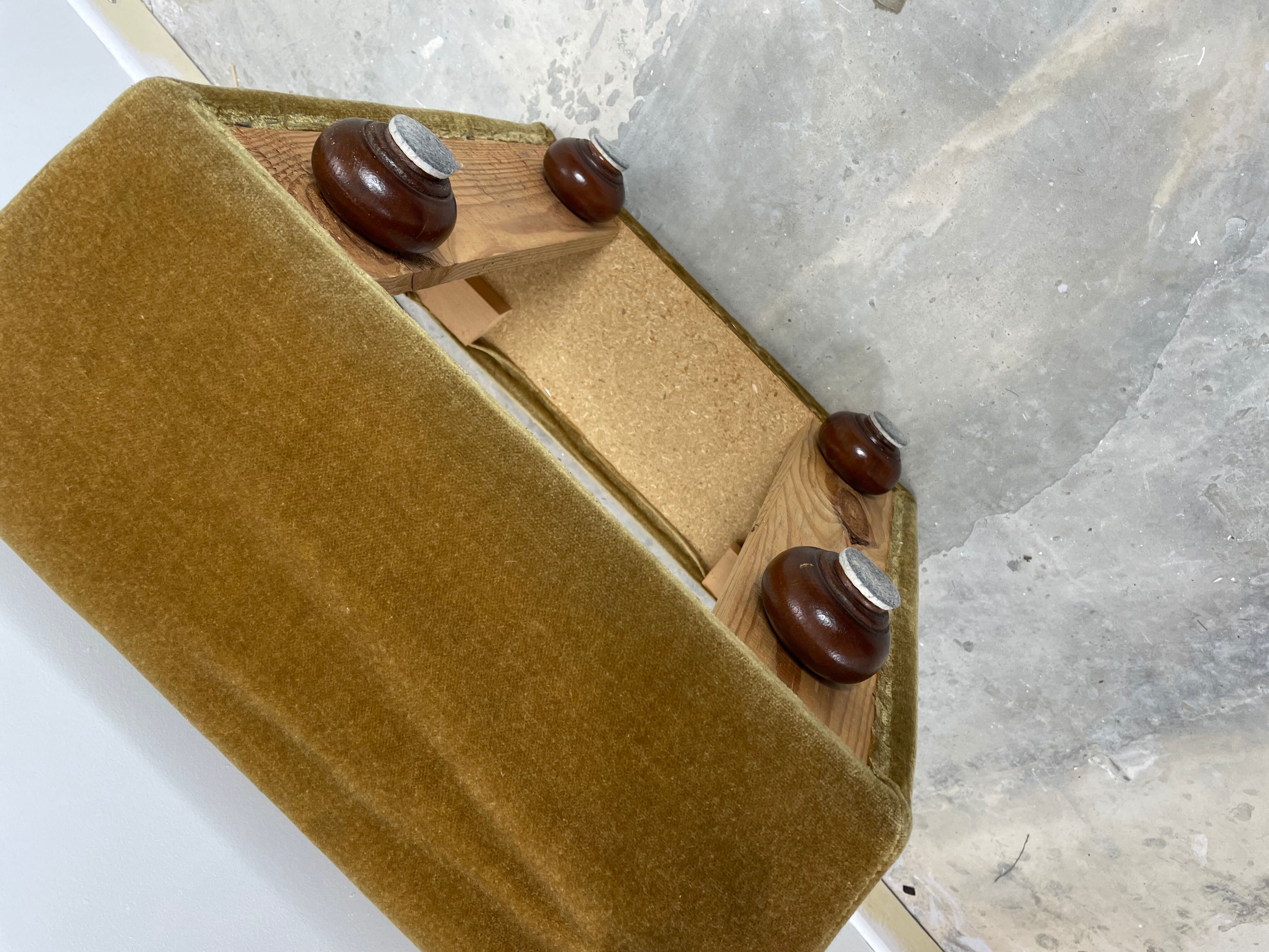 Pouf coffre en velours