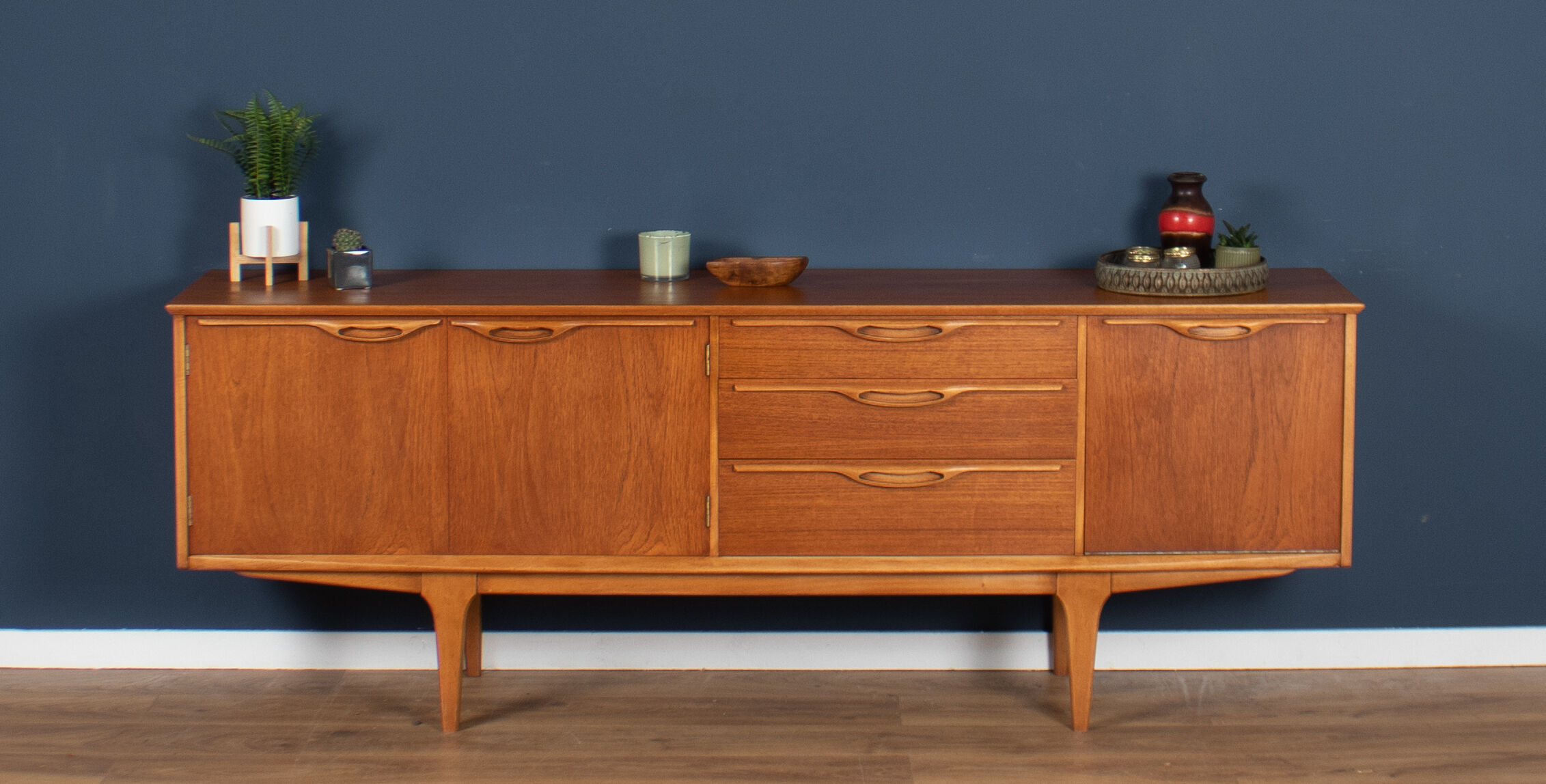Retro teak 1960s long jentique classic mid century sideboard