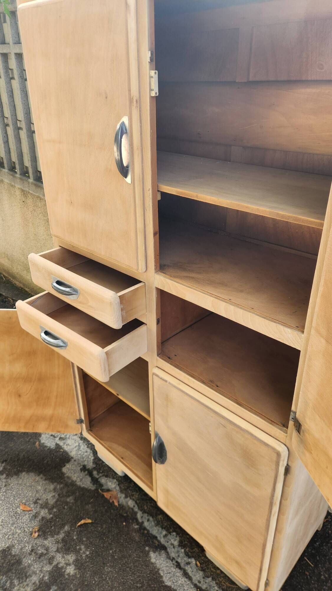 Mado buffet vintage from the 1960s - In sanded raw wood