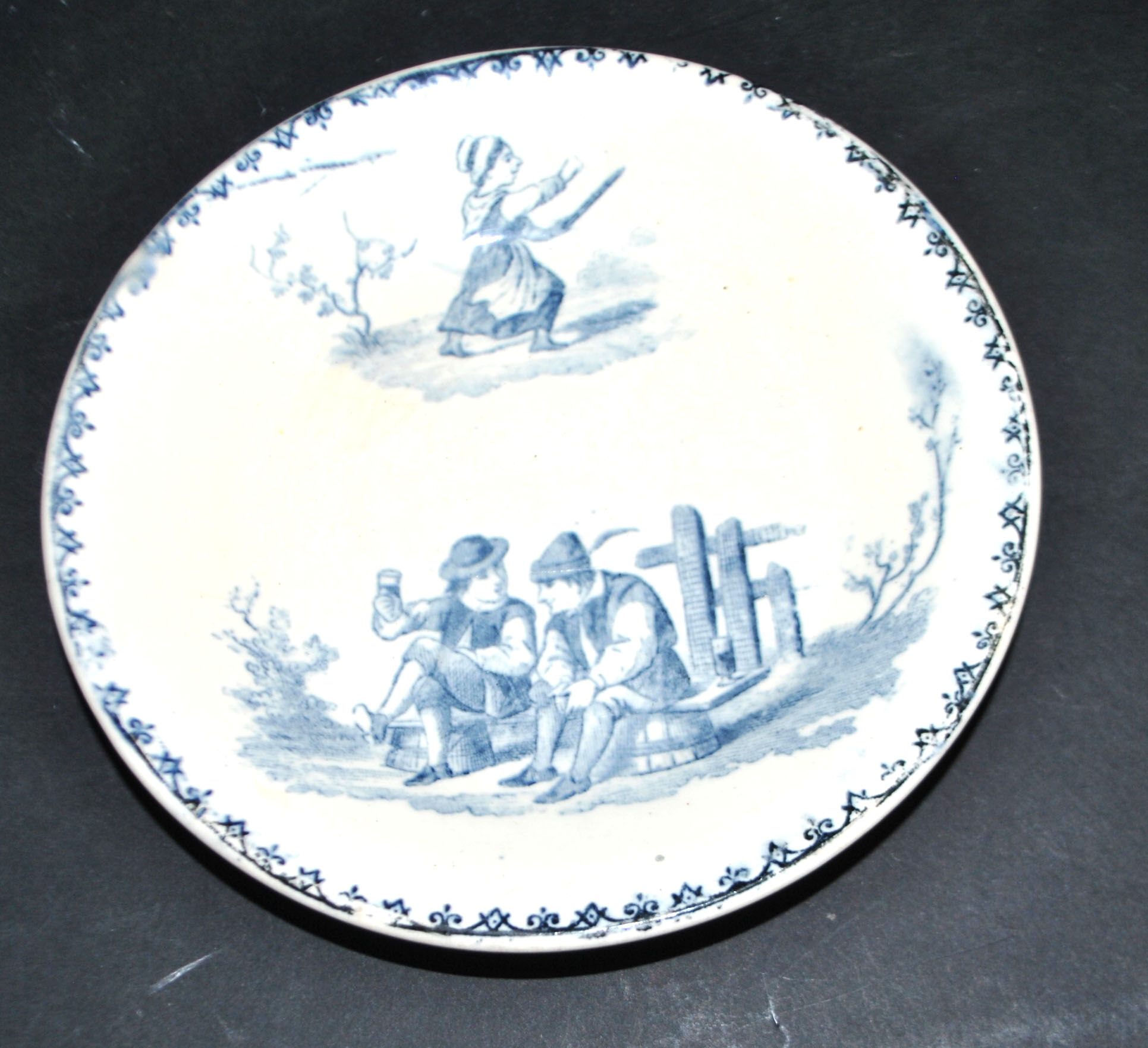 Miniature illustrated blue bread plate 12.5 cm Creil Montereau dollhouse