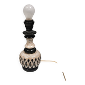 Table lamp in ceramic with a delicate expression. 1970-80s Denmark
