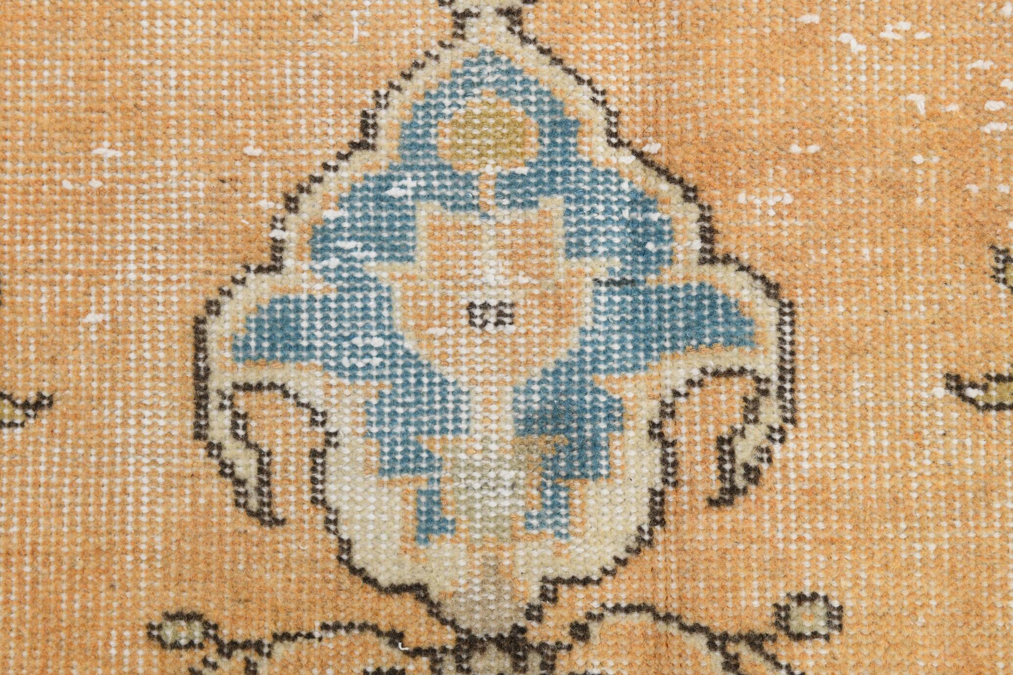 6x9 Shades Of Orange & Blue Vintage Rug, 186x289Cm