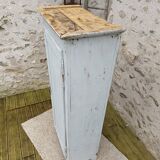 Old patinated bonnet maker
