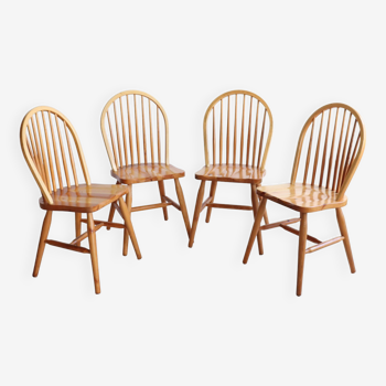 Suite de 4 chaises à barreaux vintage en bois massif de type Windsor