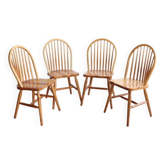 Suite de 4 chaises à barreaux vintage en bois massif de type Windsor