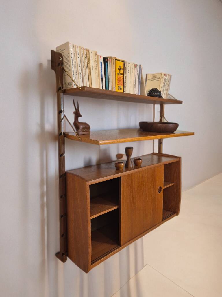 Ergo wall shelf in teak, Vintage Scandinavian 1960s