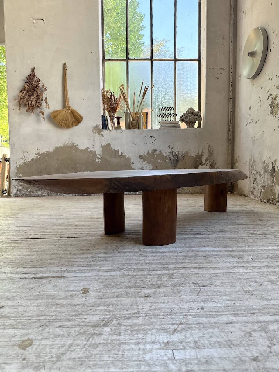 Table basse années 50 plateau bois exotique XXL