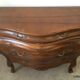 Commode sauteuse galbée
