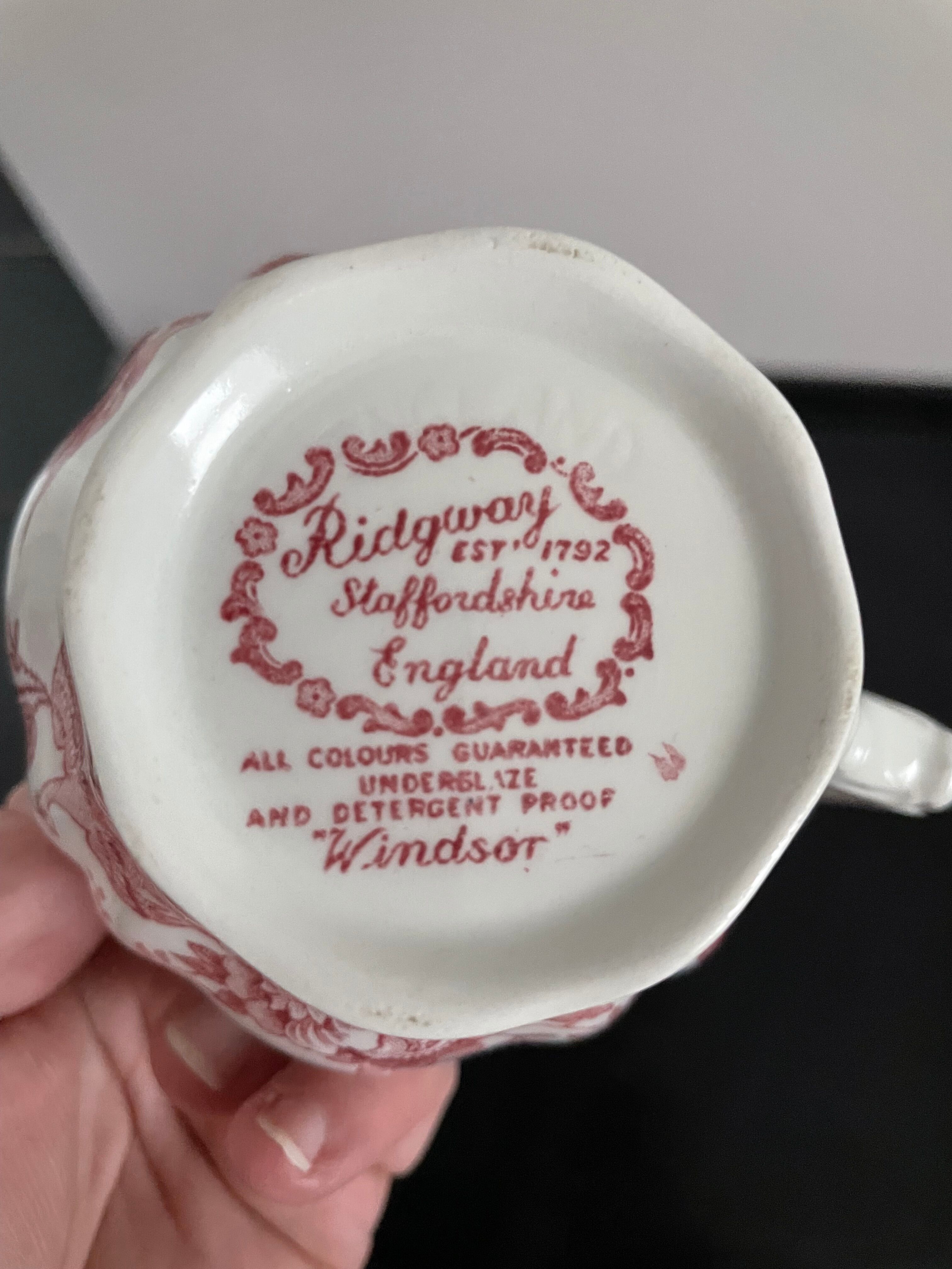 English porcelain milk jug RIDGWAY model Windsor