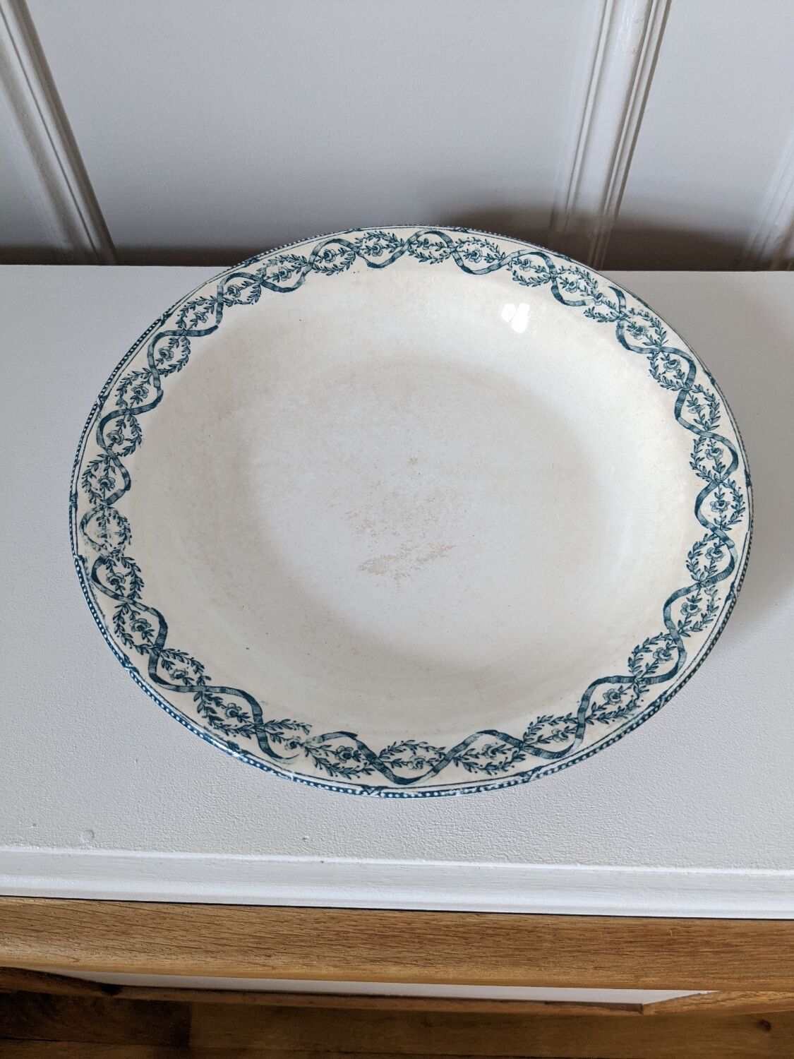 Flat iron earth Salins