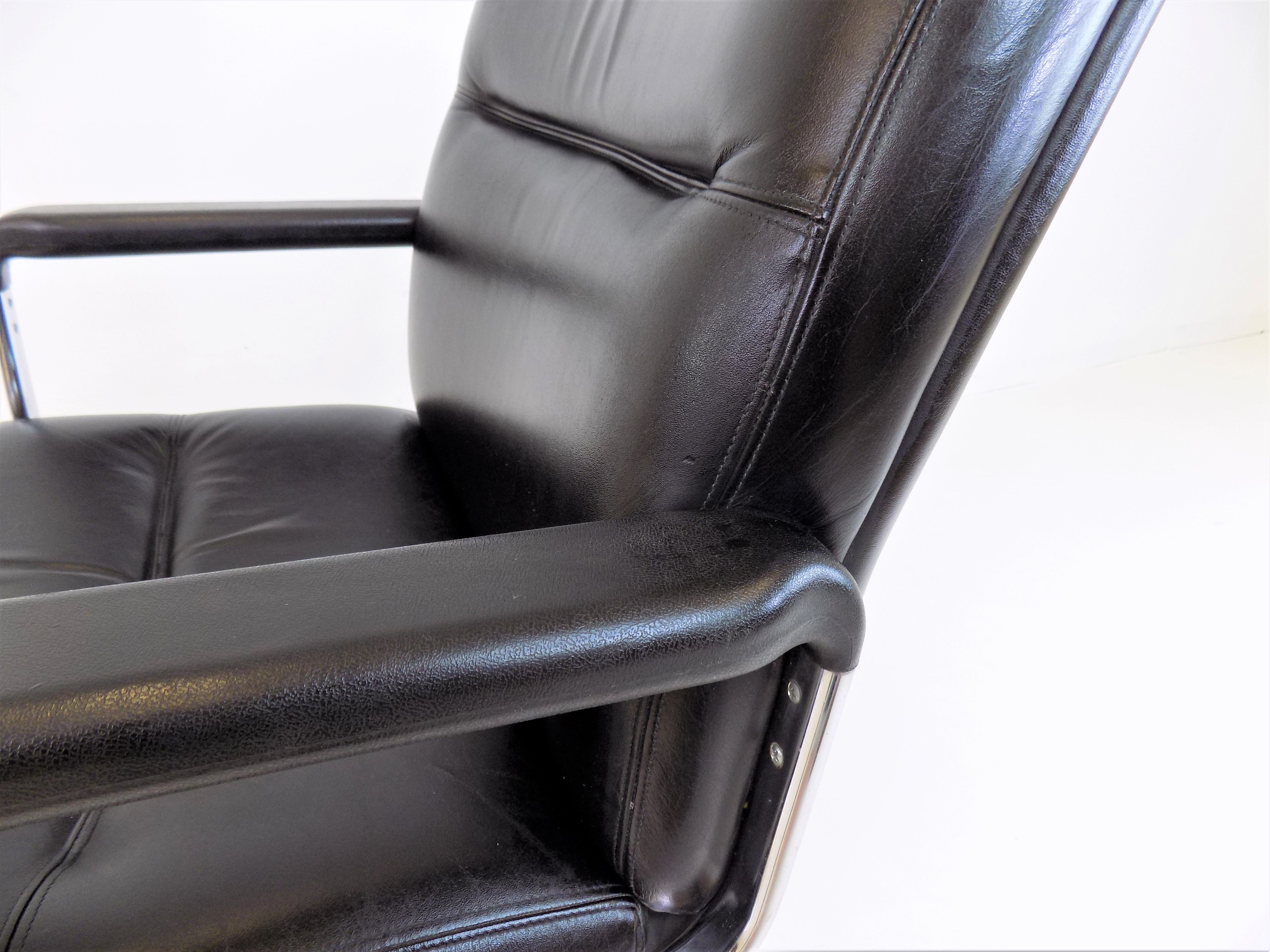 Set of 4 leather office chairs by Grahl