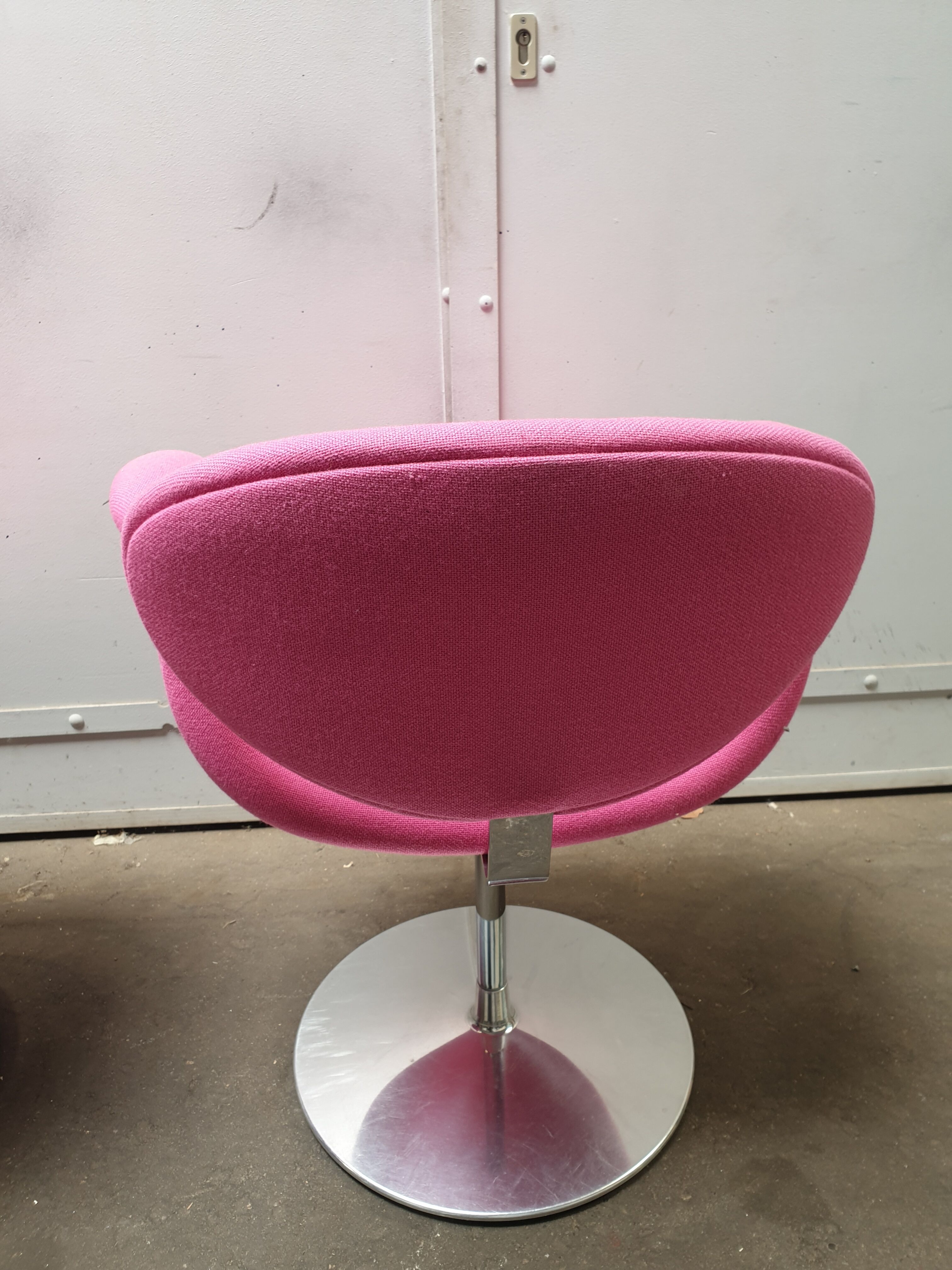 Little Tulip by Pierre Paulin for Artifort