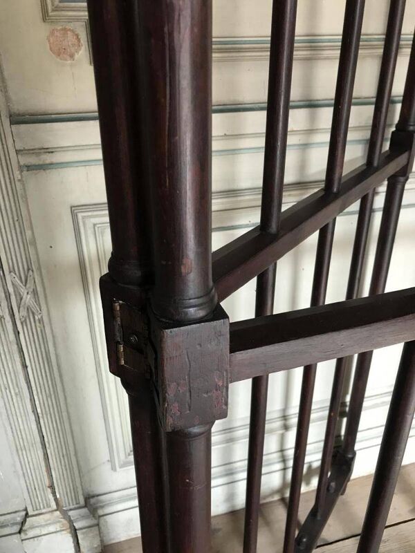 Paravent, clostra, grille en bois tourné