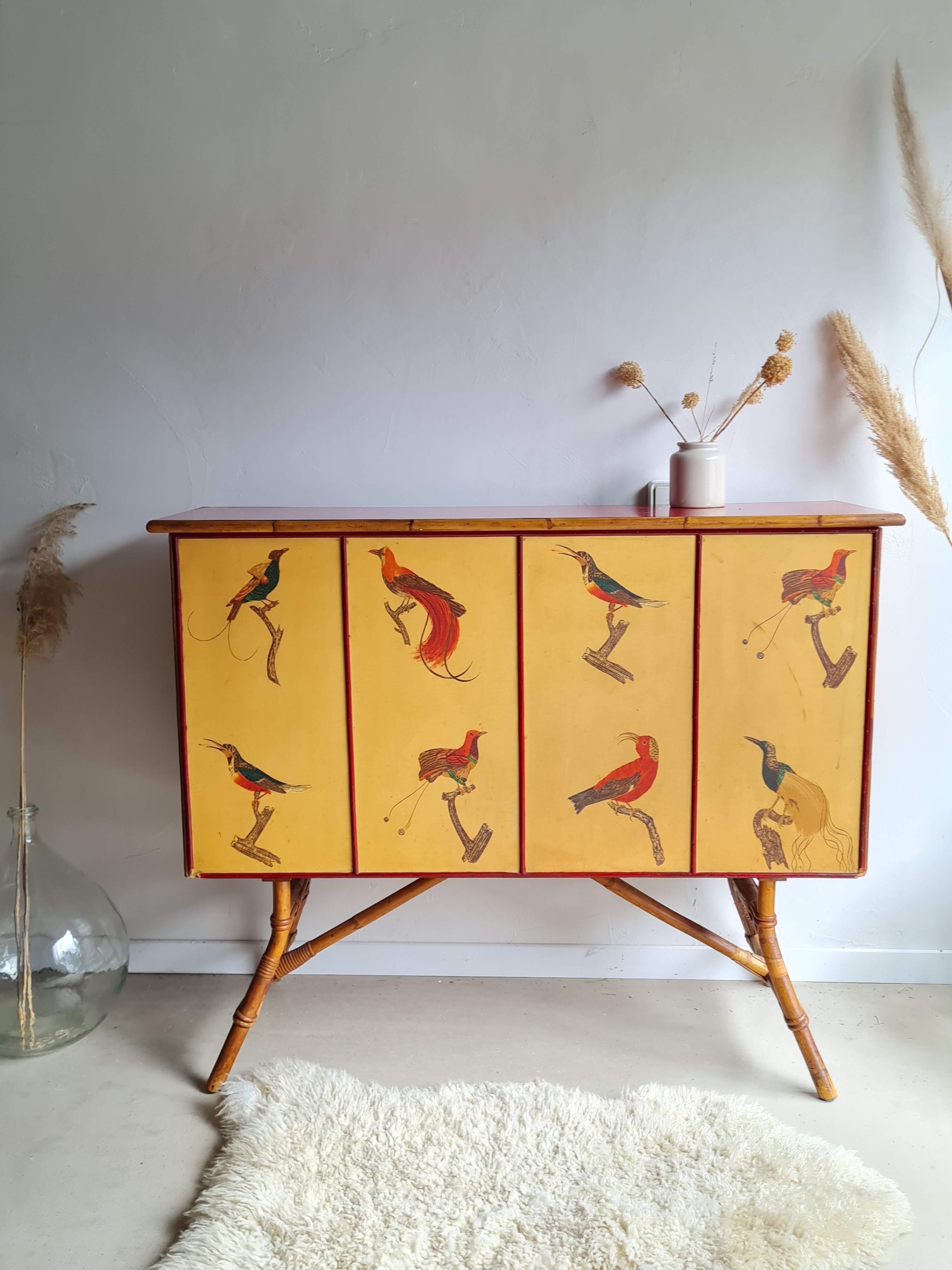 Bar rattan foot compass