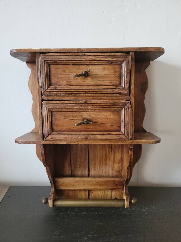 Petite étagère tiroir murale ancienne en bois massif clair