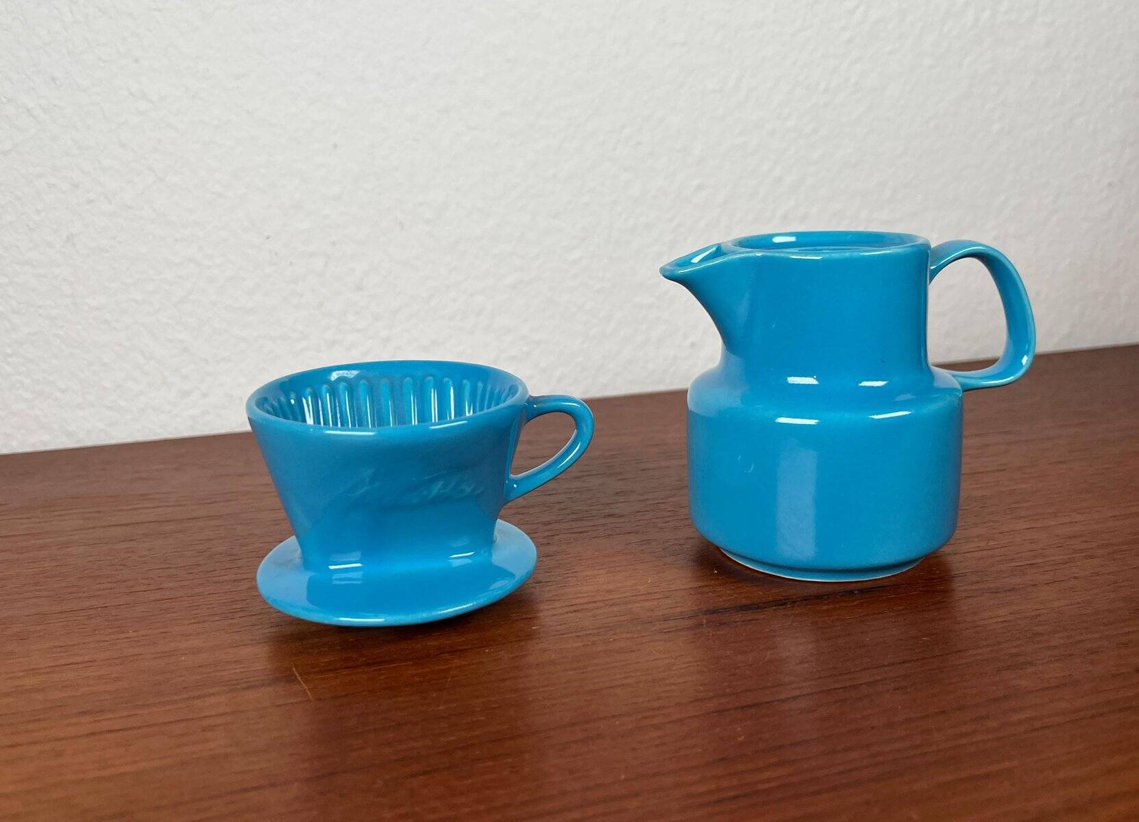 German Mid-Century Modern Space Age Ceramic Puppet-size Coffee Filter and Pot Set from Melitta, 1960s, Set of 2