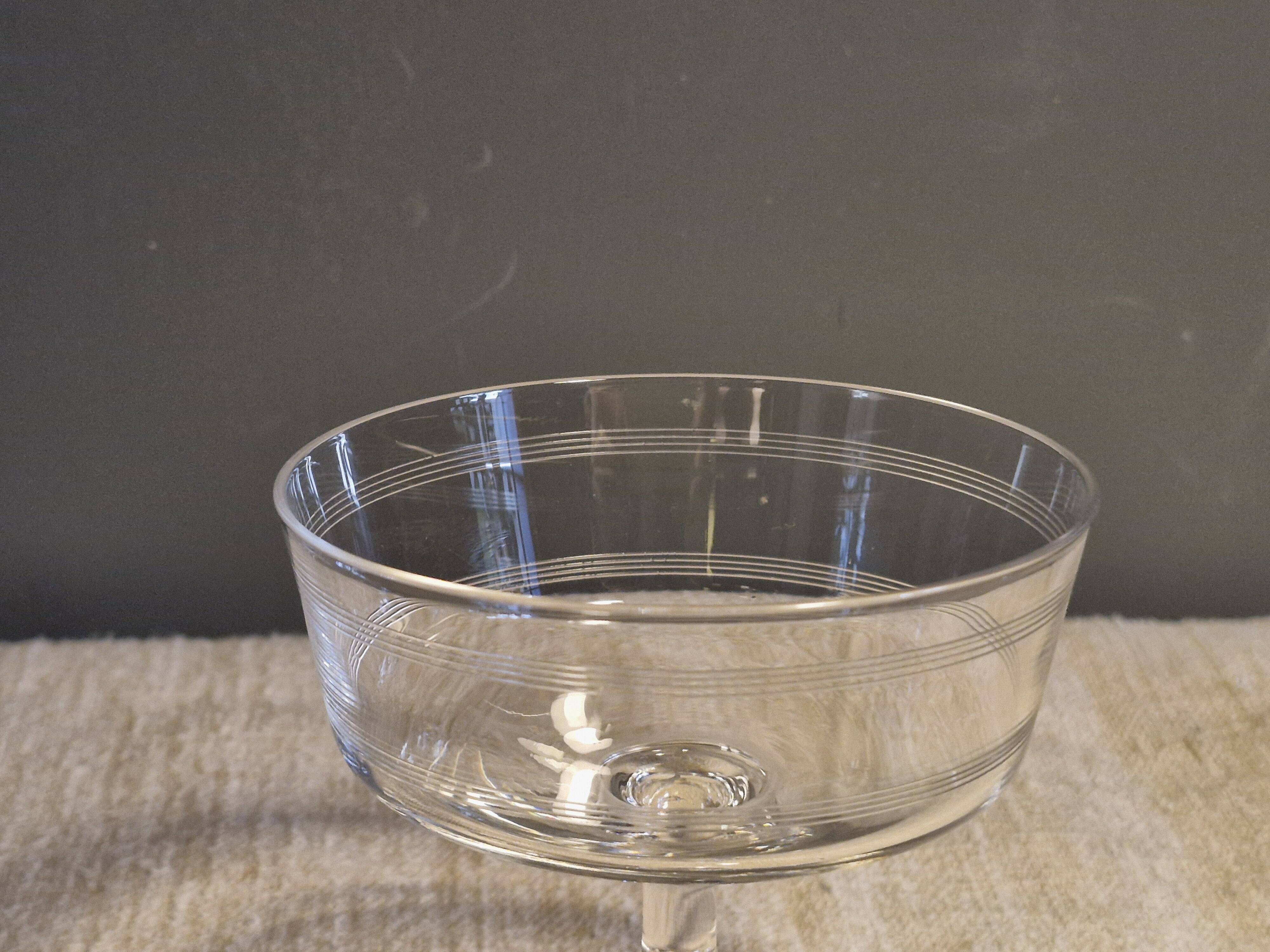 7 crystal champagne coupes from Baccarat - engraved with fillets