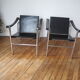 Paire de fauteuils LC1 par Le Corbusier