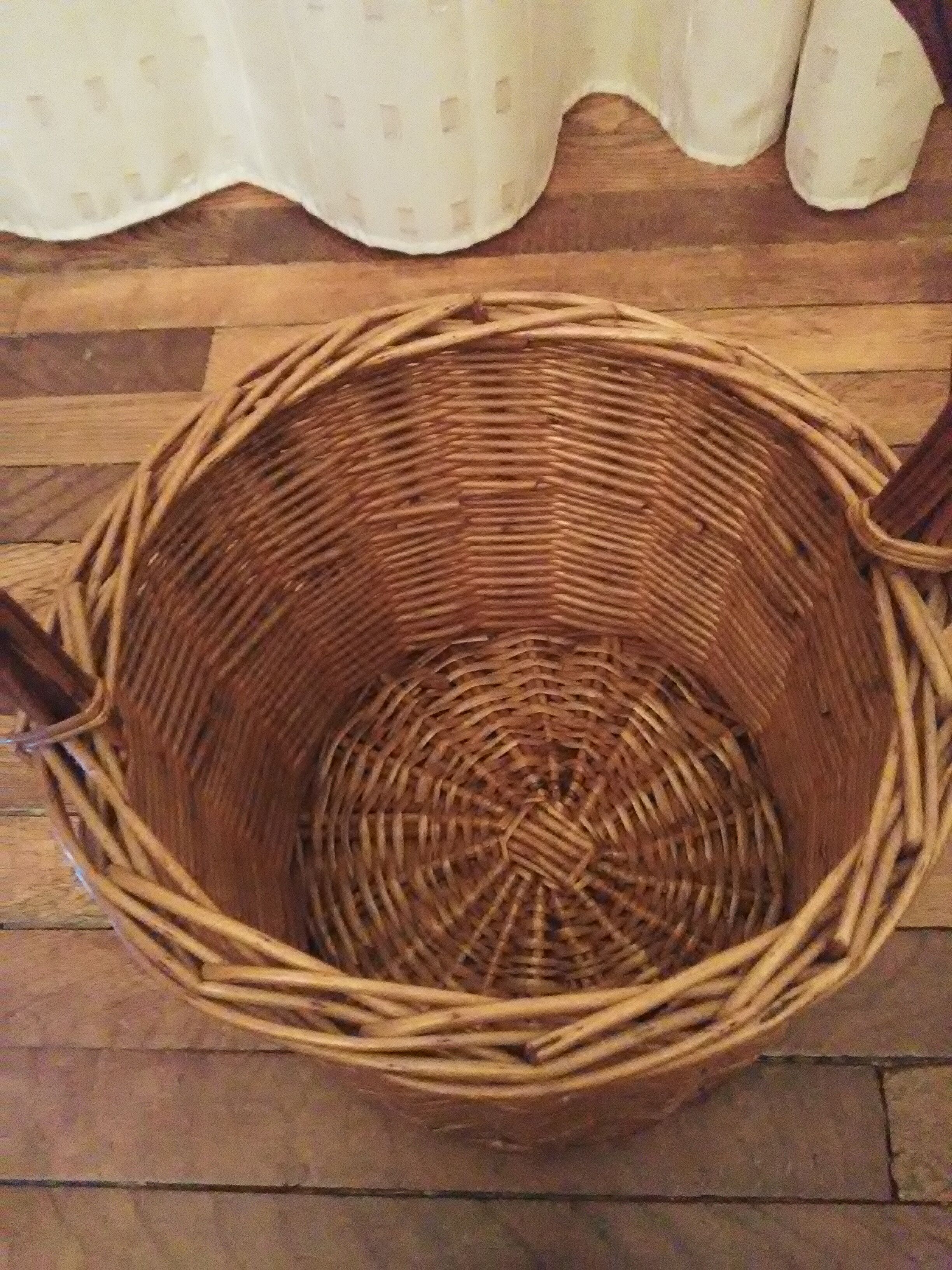 Wicker basket