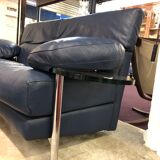 Paolo Piva's Italian leather sofa with rotating round glass shelves, 1980