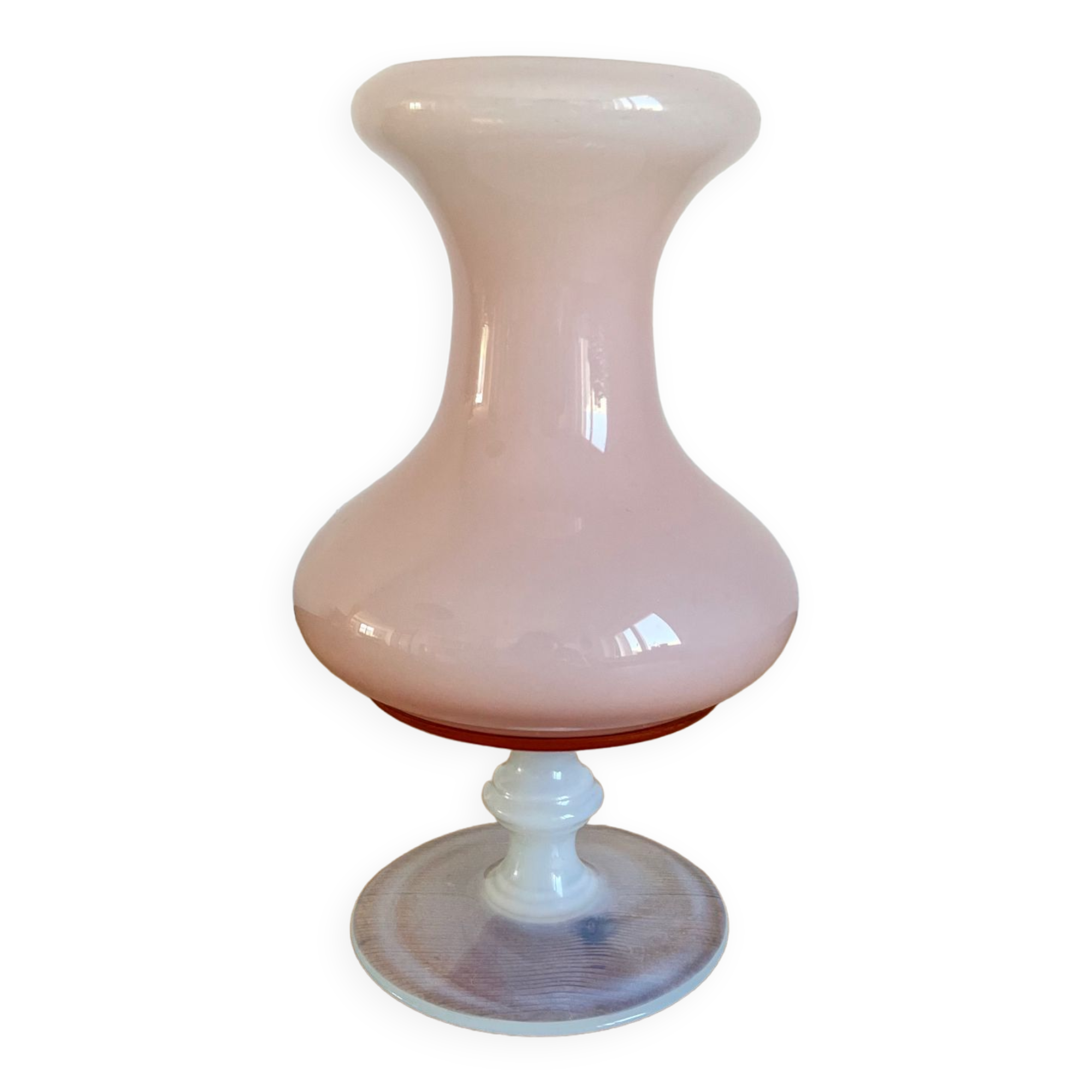 Vase on foot in opaline