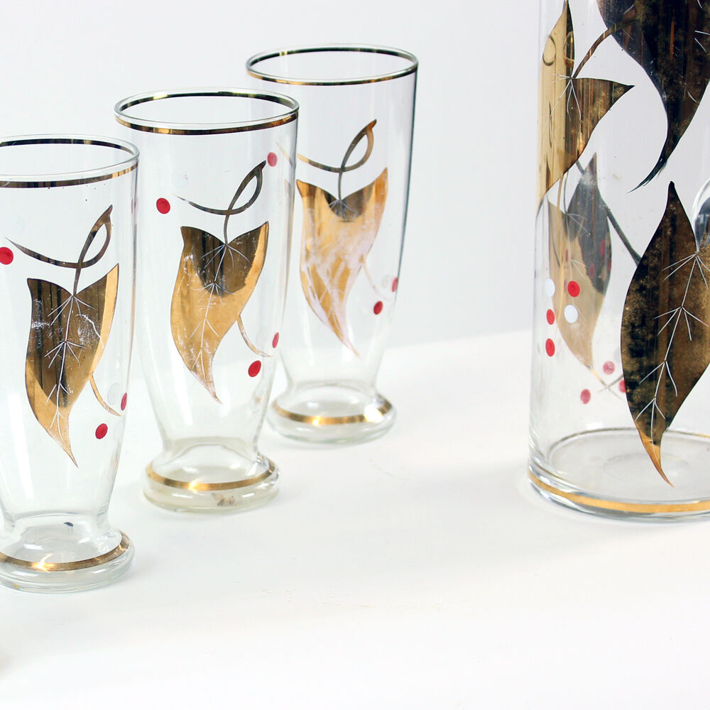 Midcentury set of jar & glasses with gold details, Czechoslovakia 1960s