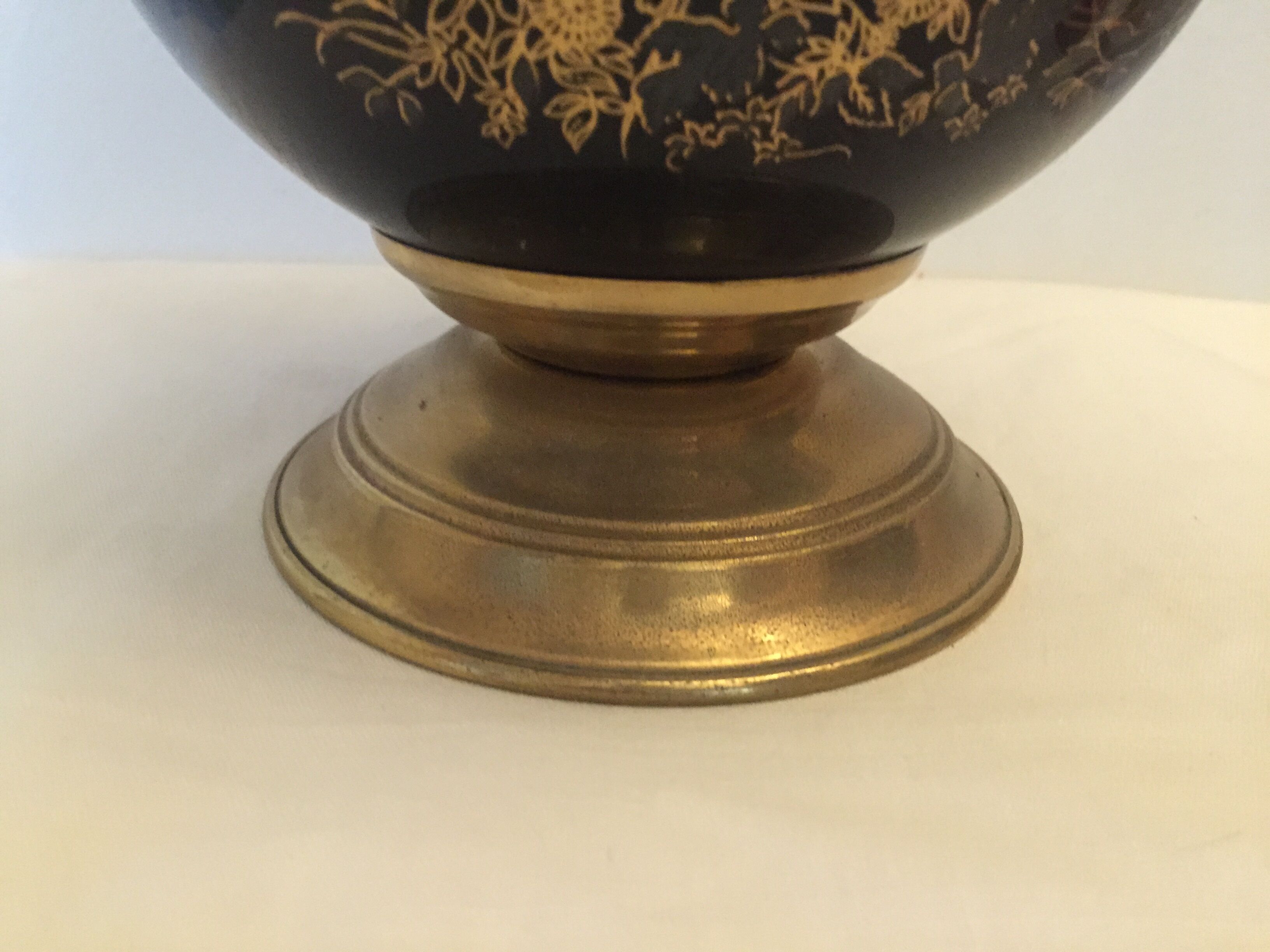 Vase ceramic and copper