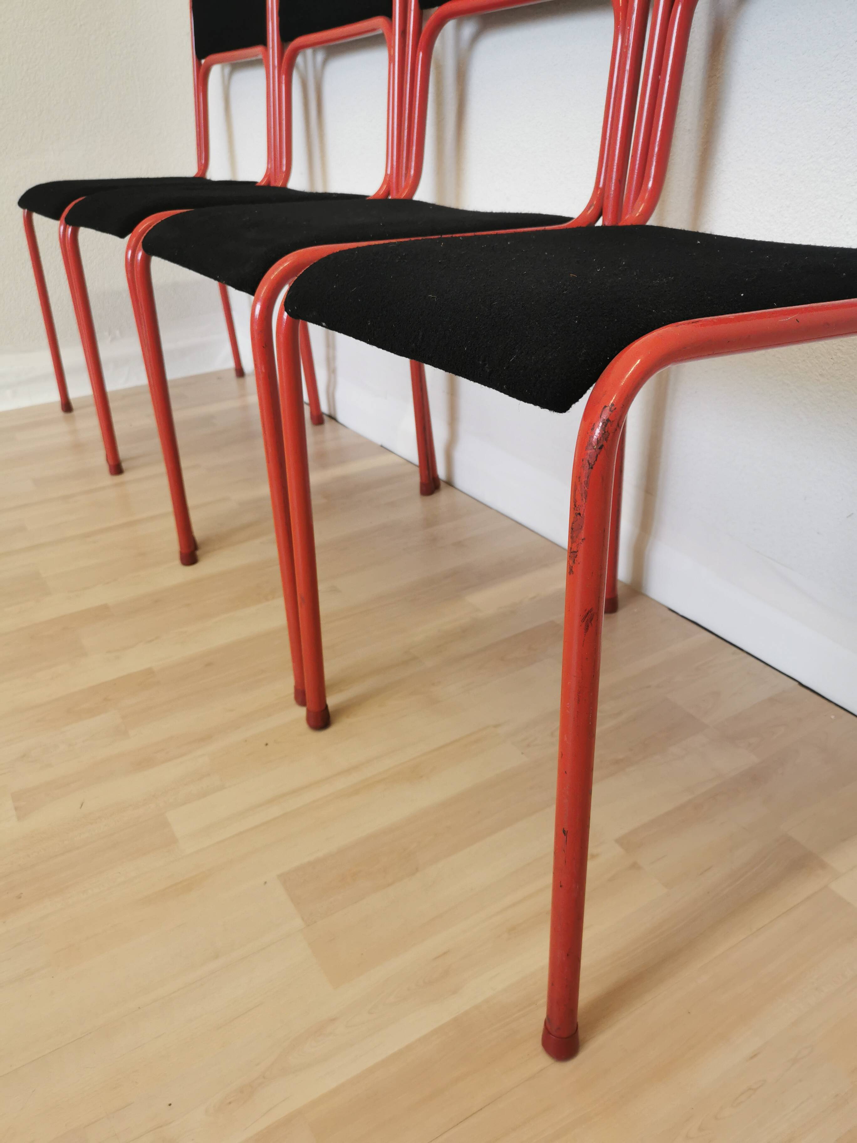 Set of 4 1970s Red & Black Metal Chair: Space Age Stackable Dining Chair