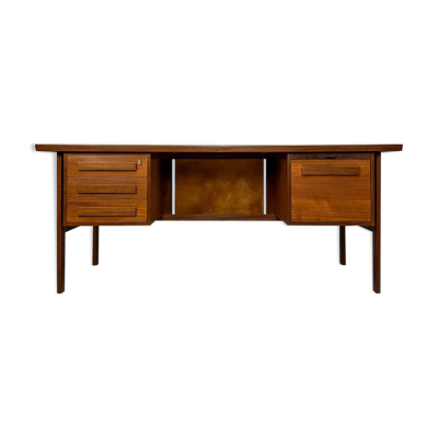 Bureau danois en teck par Peter Løvig Nielsen, années 1960