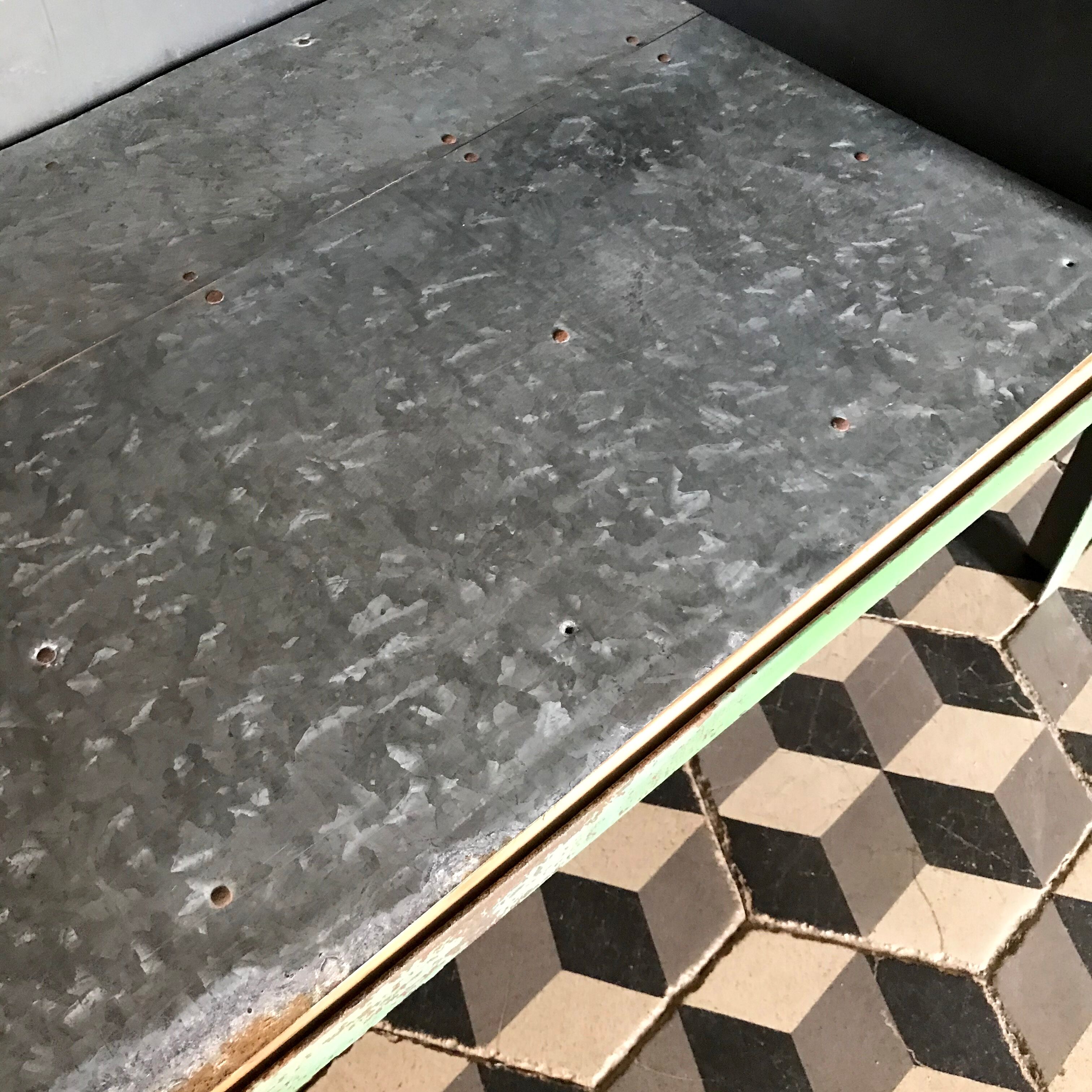 Metal cabinet