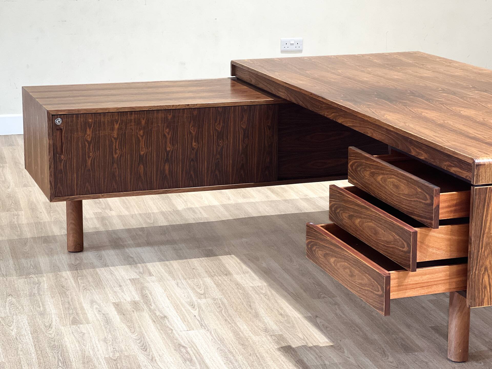 Gordon Russell Desk