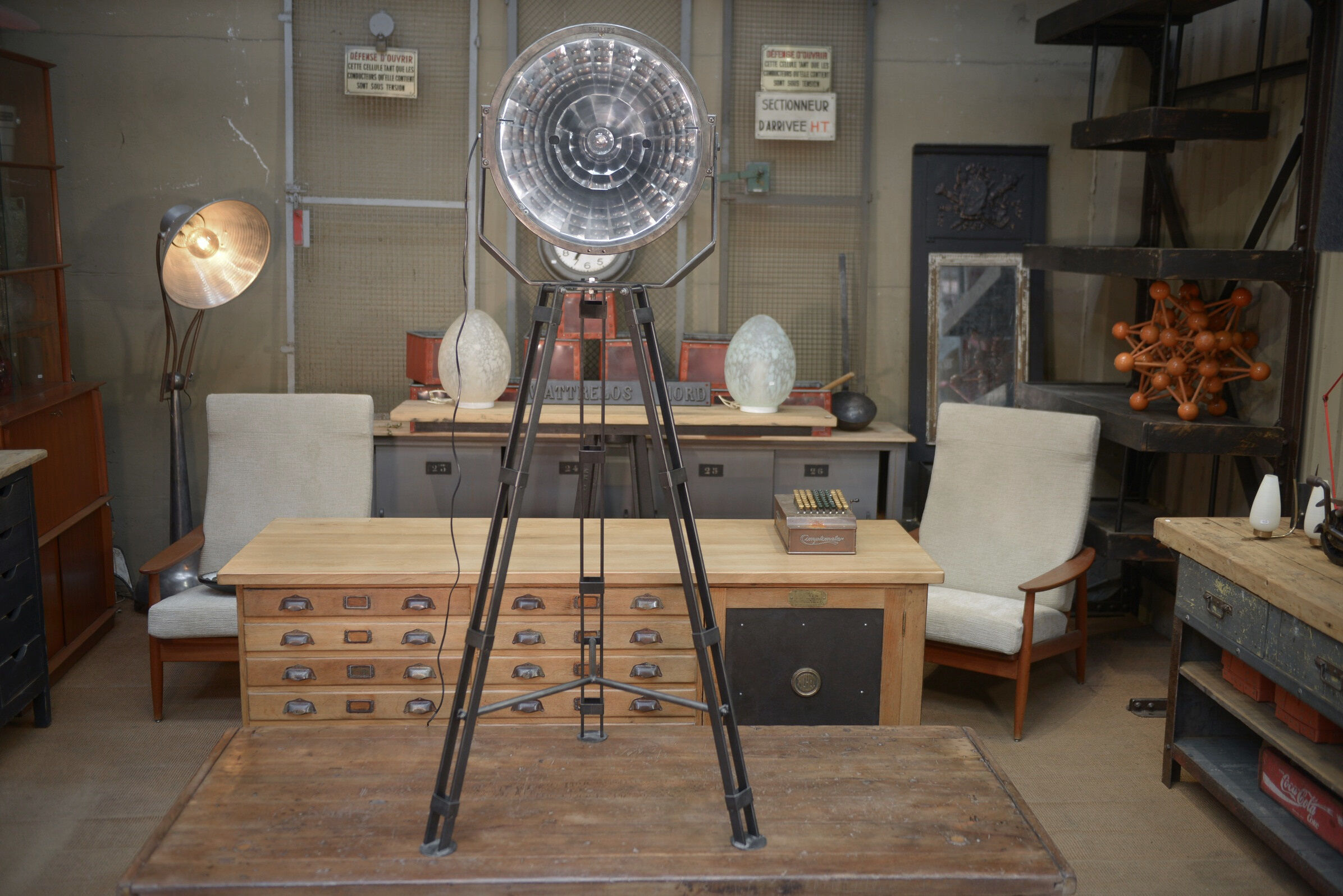 Philips adjustable metal floor projector 1960