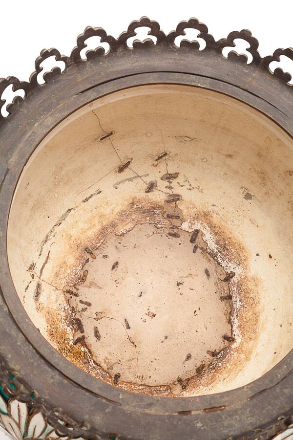 Cache-pot en faïence