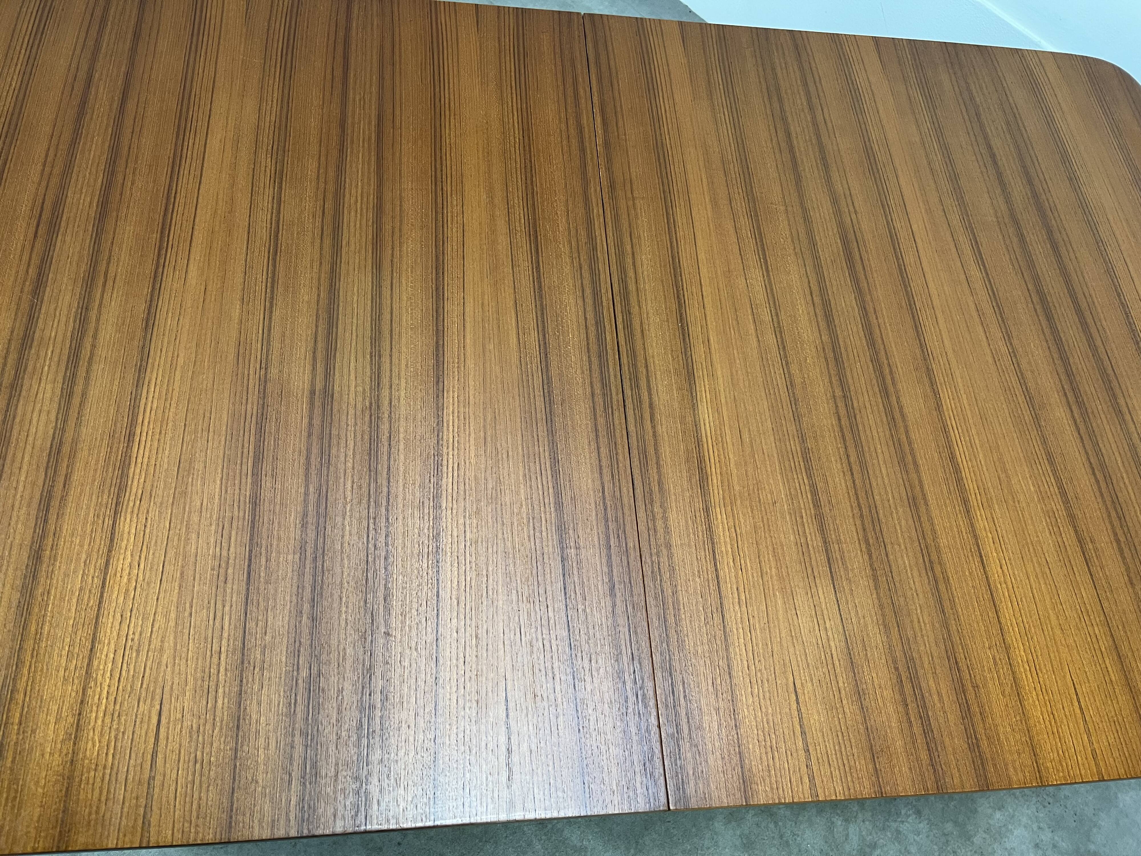 Scandinavian extendable teak table, 60s