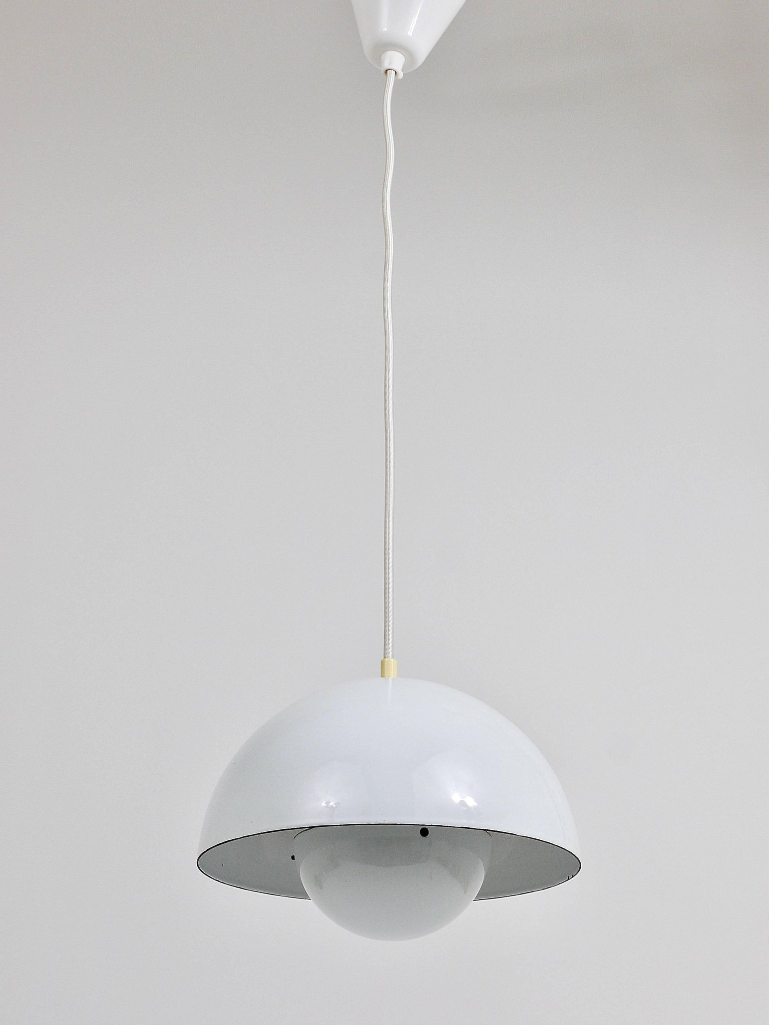 White Verner Panton flower pendant, Louis Poulsen, Denmark, 1969