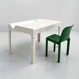 Ozoo fiberglass Space Age desk by Marc Berthier for D.A.N, 1960