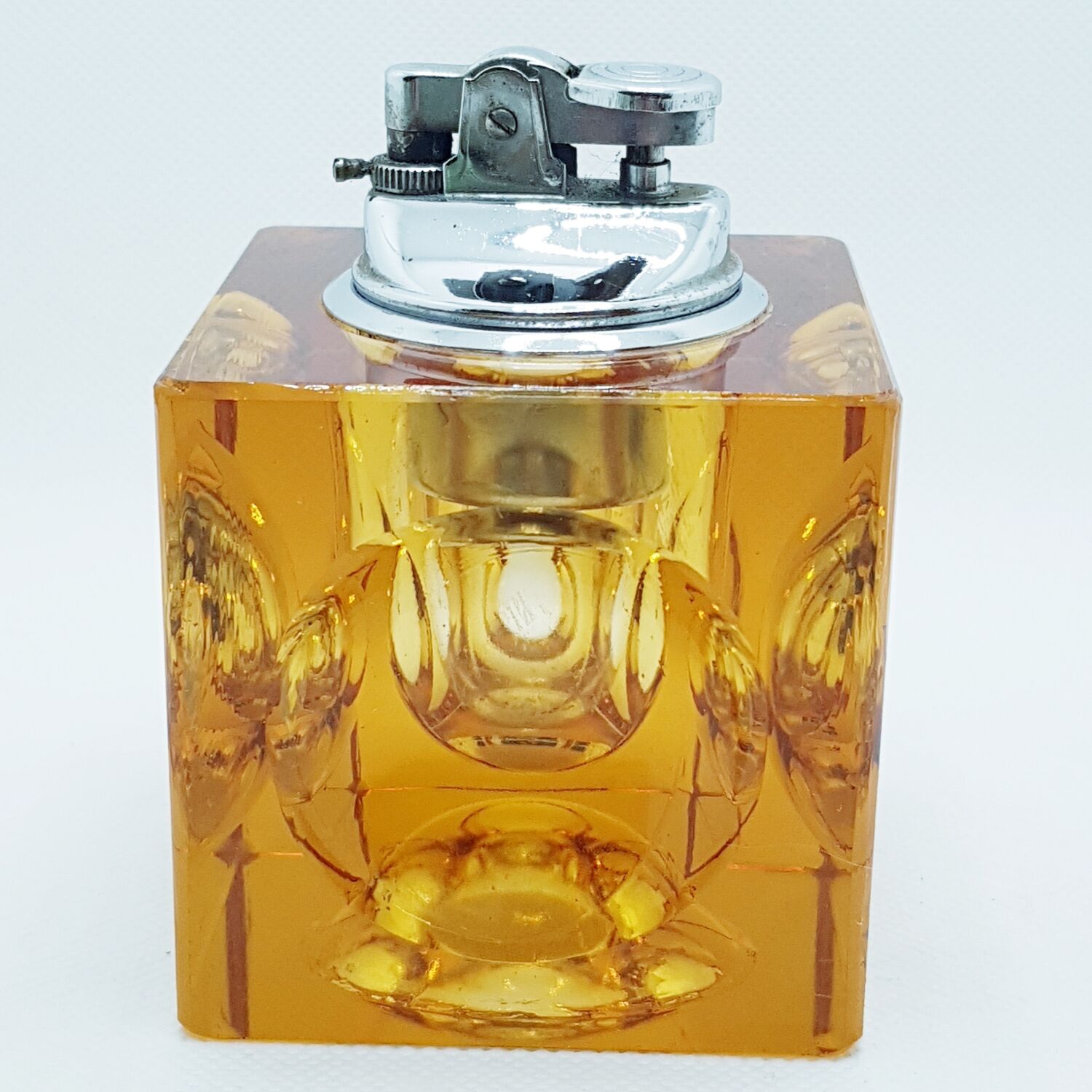 Cube prism glass lighter
