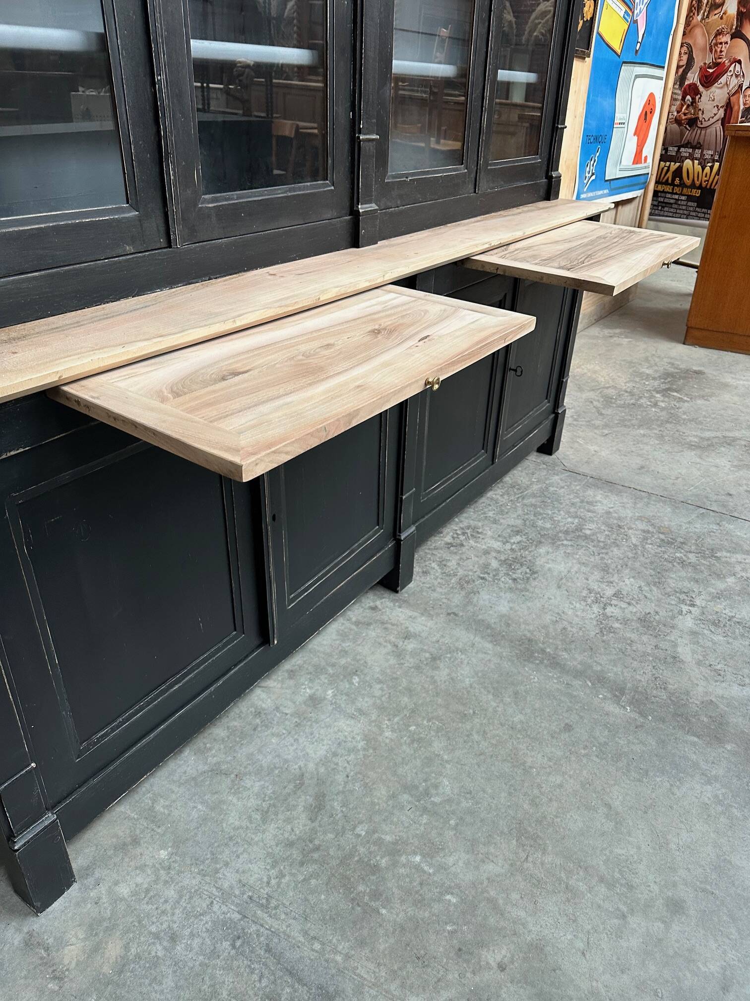 Shop Window Late 19th Century