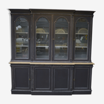 Vitrine patiné noir