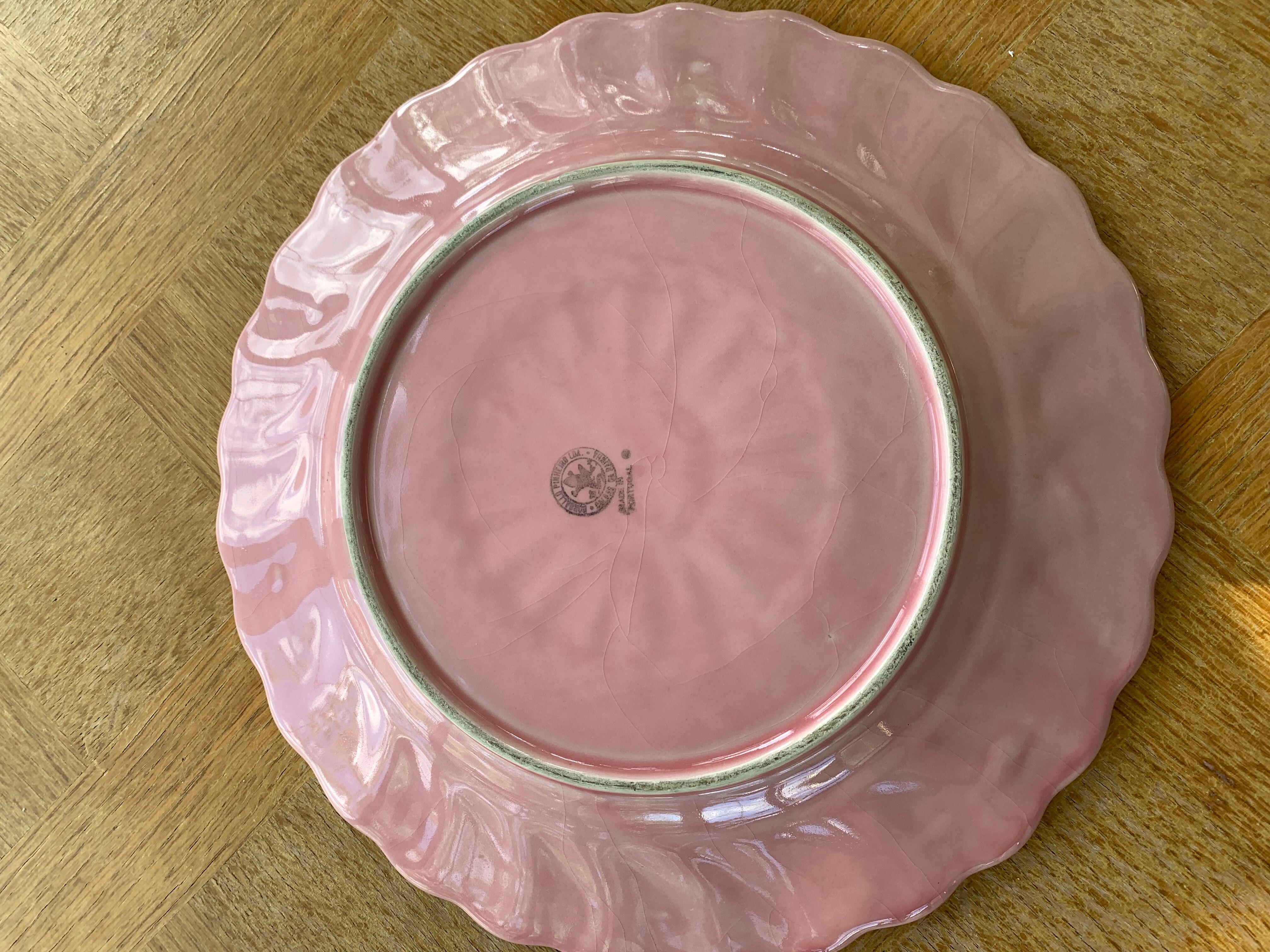 Plat à gâteaux en barbotine céramique