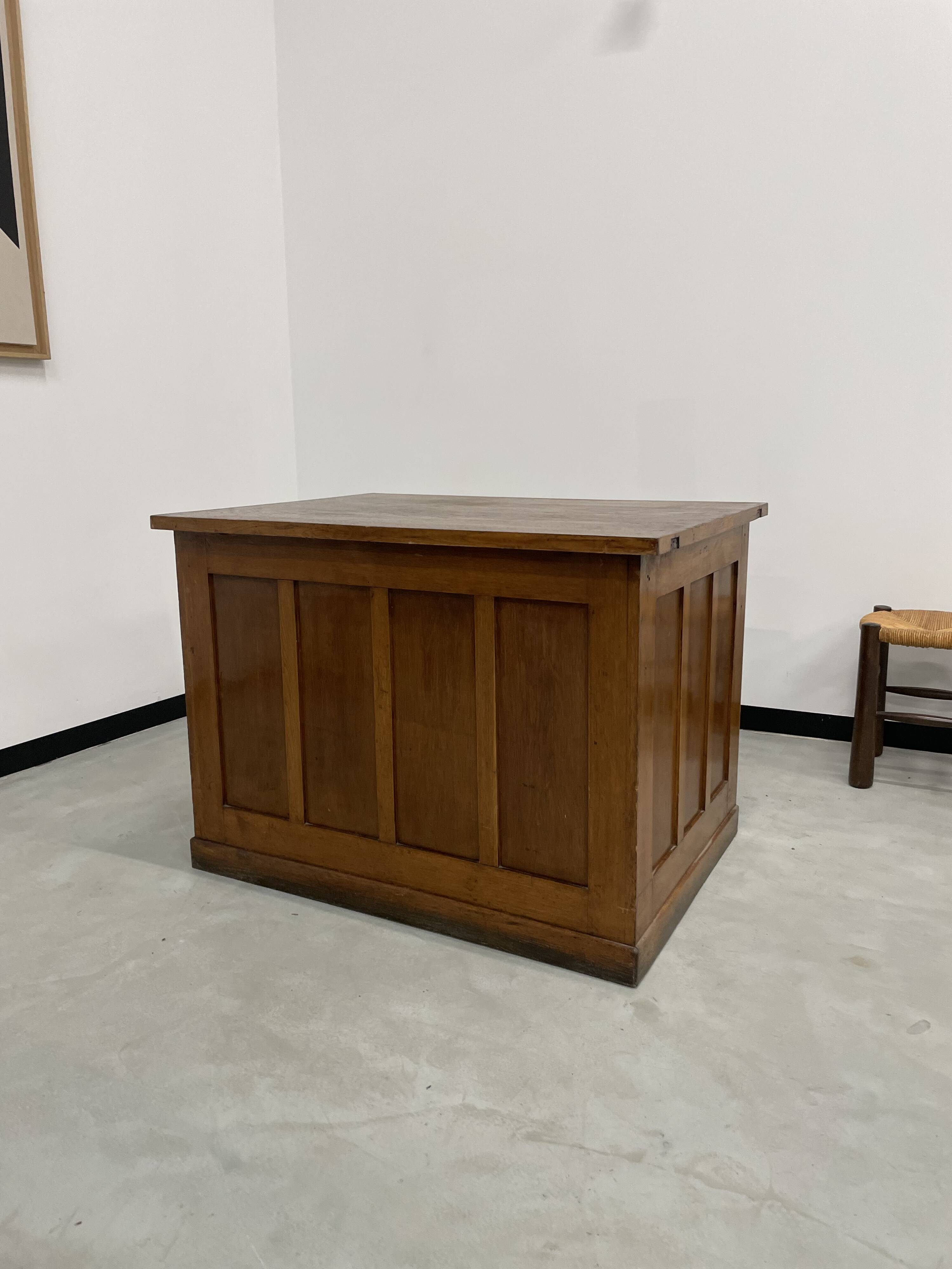 Oak and veneer counter or desk