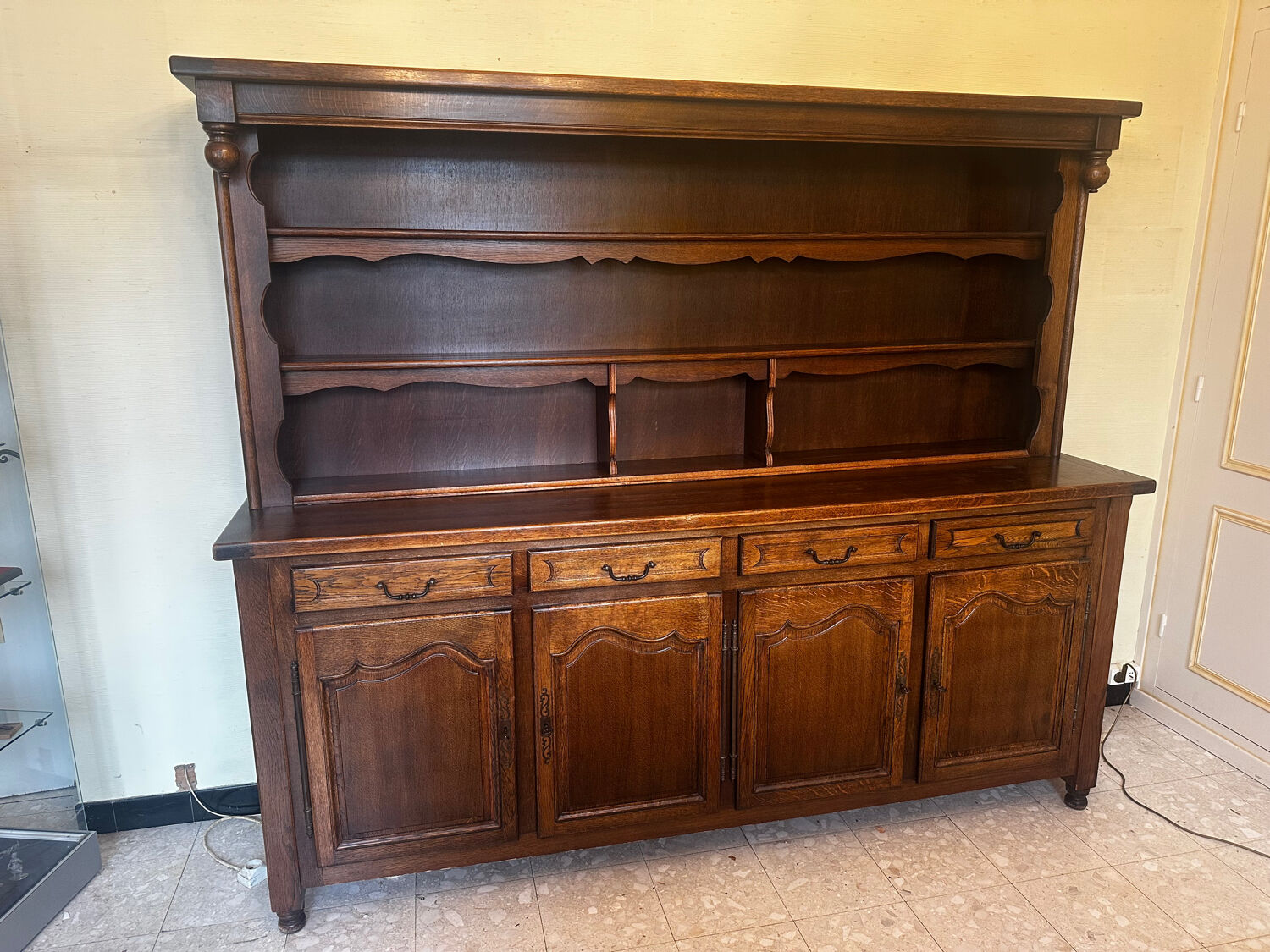 Rustic two-body buffet in oak from the 1960s.