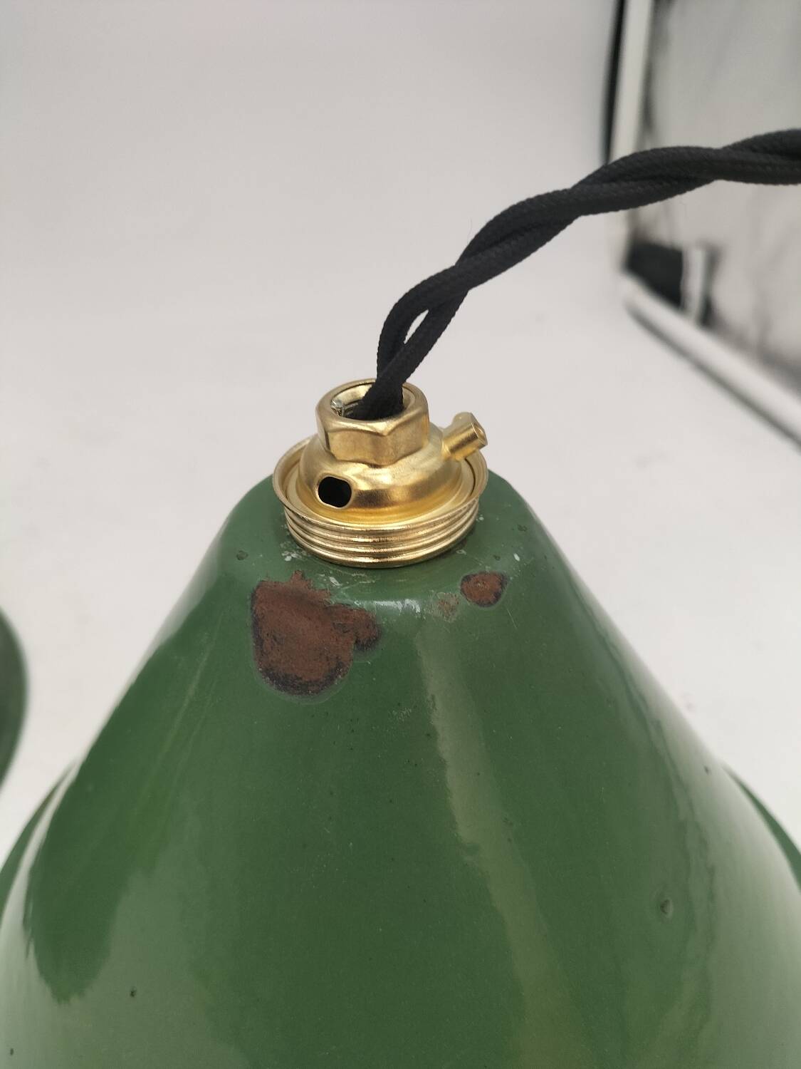 3 suspensions coniques en tôle émaillée