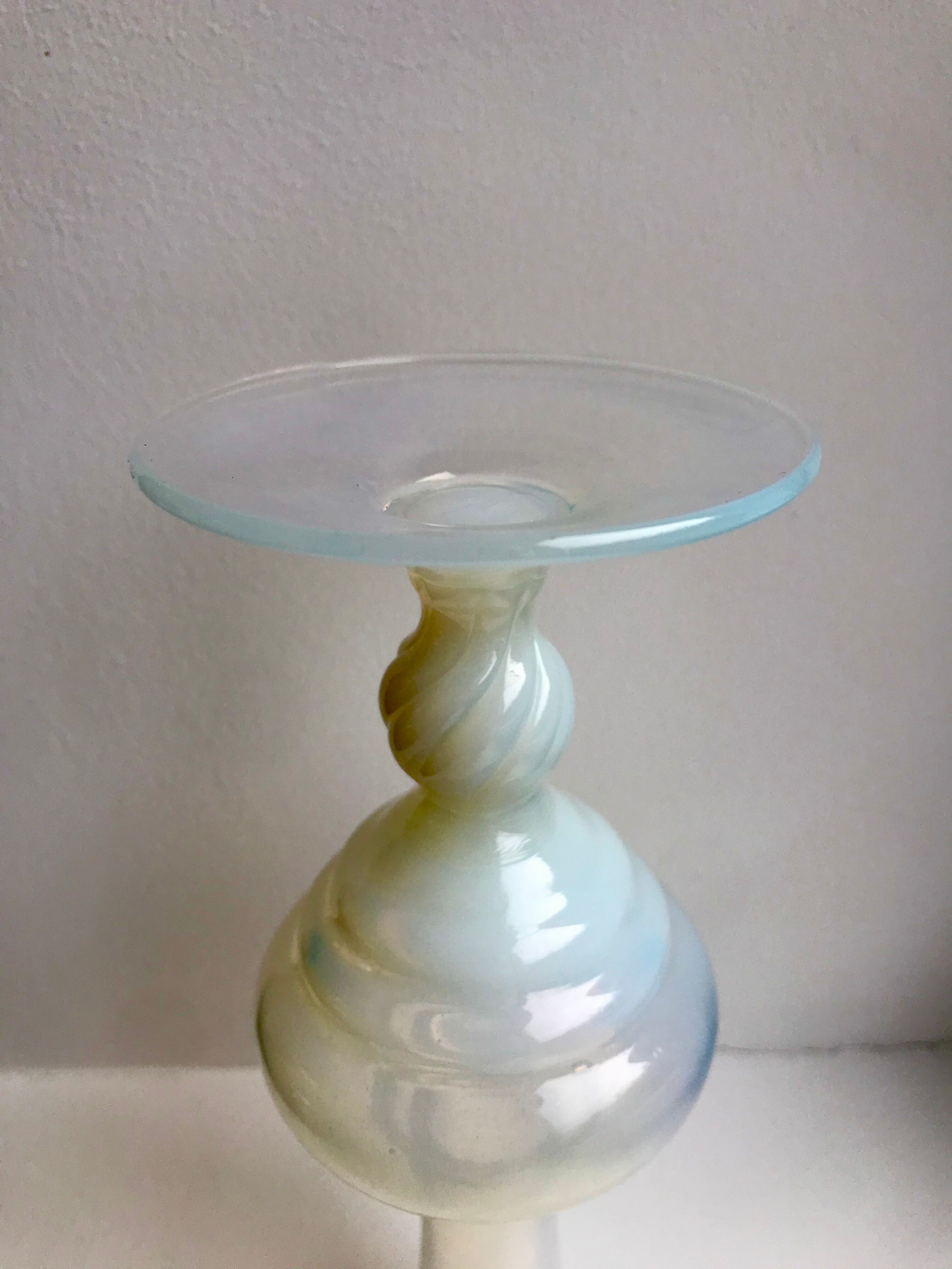 Opalescent opaline vase 50s-60s