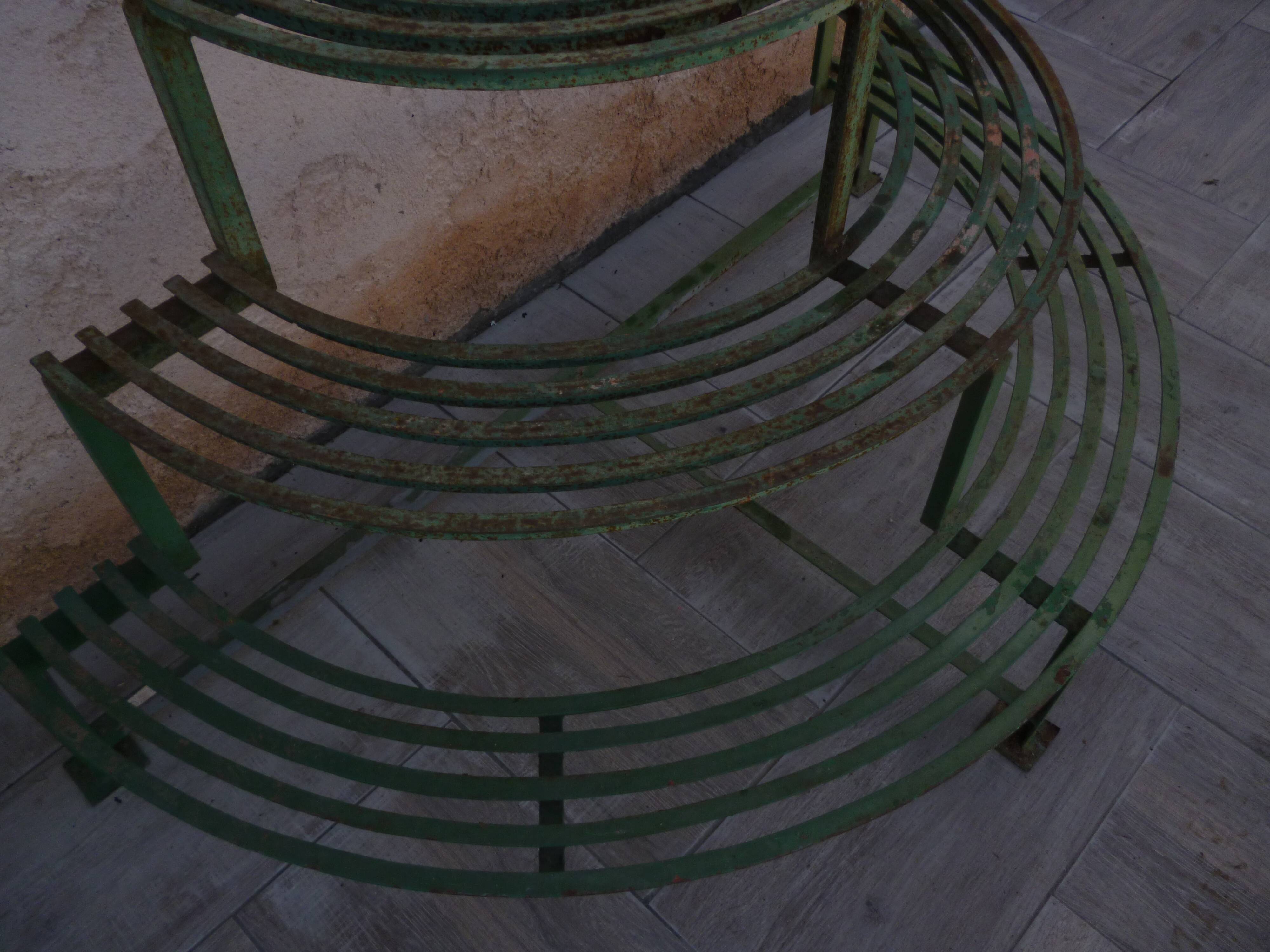 Plant holder in cast iron