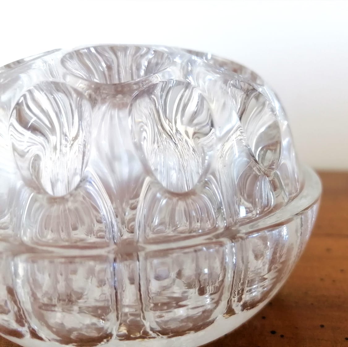 Pique fleurs en verre de Reims