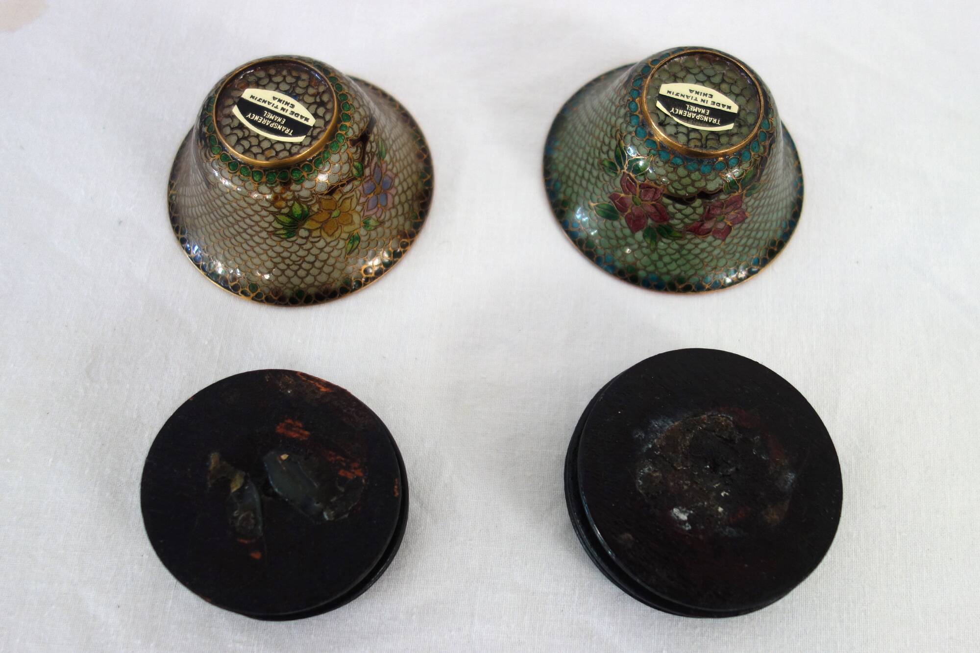 Pair of vintage Plique-à-jour cloisonné bowls, China