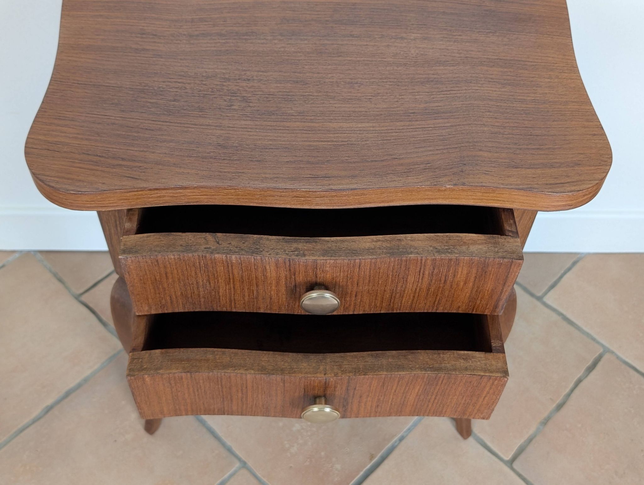 Table de chevet