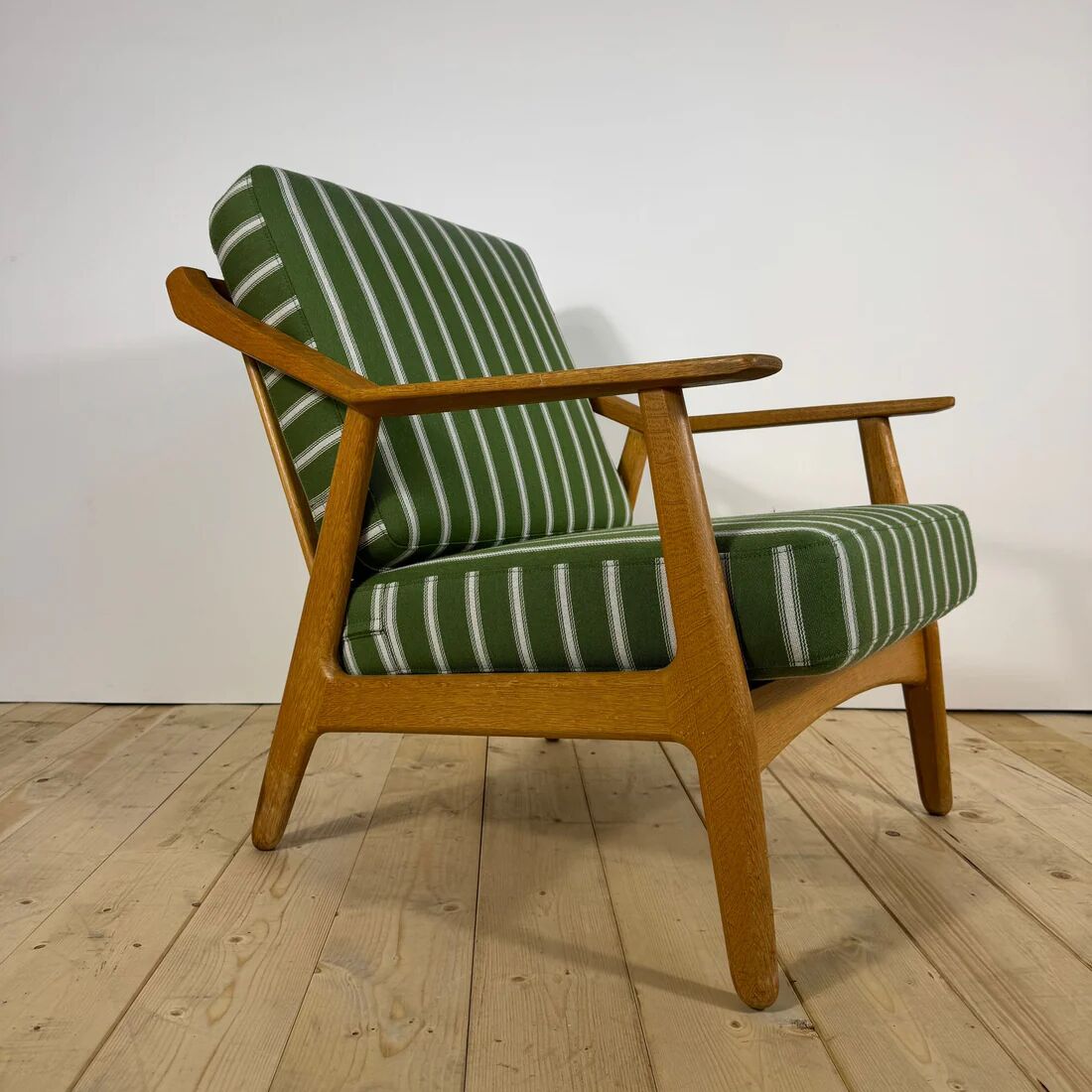 Mid-century modern armchair in teak – Scandinavia, 1960s