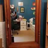 Column cabinet